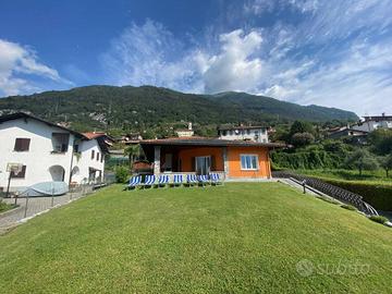 Villa di 300 m² con 4 locali e box auto doppio a T