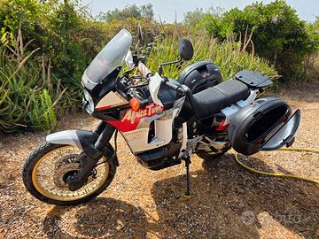 Honda Africa Twin RD04 750