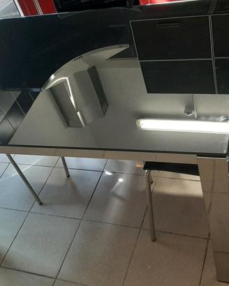 Airport di Calligaris: il tavolo allungabile per 6