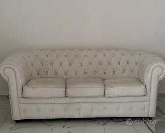 Divano con 2 poltrone