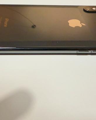 IPHONE XS MAX