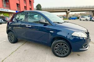 Lancia ypsilon 0.9 twin air metano