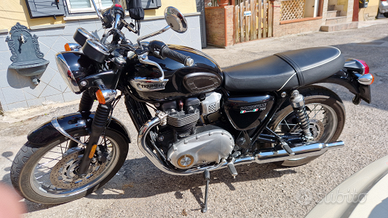 Triumph Bonneville T100