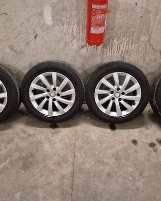 Cerchi in lega Alfa Romeo Giulietta 16"