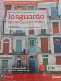 9788839537423
Lo sguardo da vicino e da lontano 