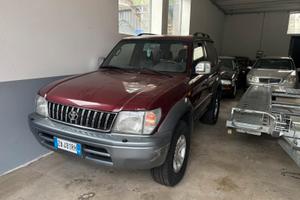 Stupendo Toyota Land Cruiser Kzj 90 3.0TD Bordeaux