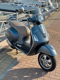 Vespa 300 GTS - 2014- km 16k - cinghia fatta