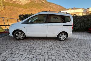 Ford tourneo courier