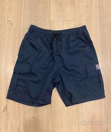 Pantaloncini bermuda al ginocchio nuovi