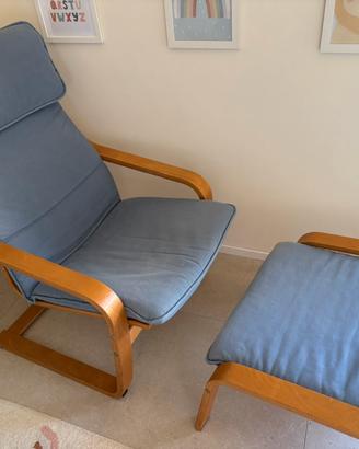 Poltrona e poggiapiedi poang ikea legno chiaro