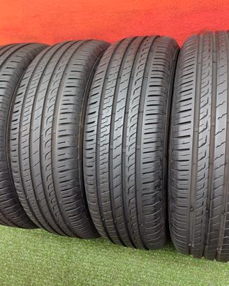 215 65 17 Gomme Estive 2021 90-99% Barum 215 65R17