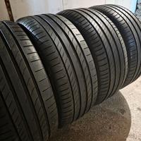 4 gomme 235/45/18 estive