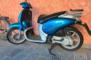 scooter italjet 125