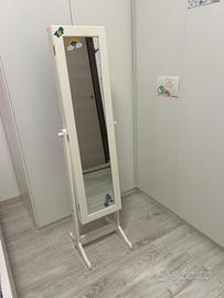 Specchio contenitore bianco