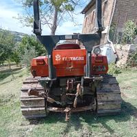 Attezzi agricoli - trattore agricolo