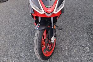 APRILIA TUONO 660