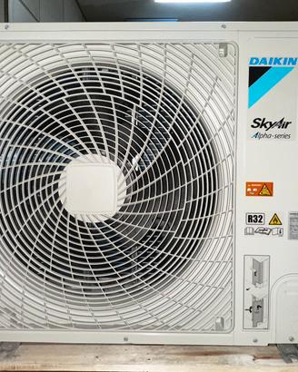 CONDIZIONATORE DAIKIN TRIFASE 10KW