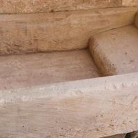 LAVATOIO antico in pietra leccese