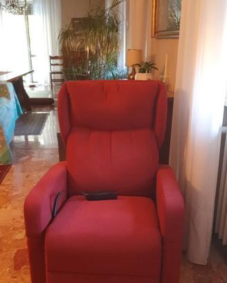 Poltrona alzapersona elettrica a 2 motori