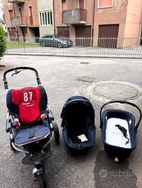 Passeggino tre ruote