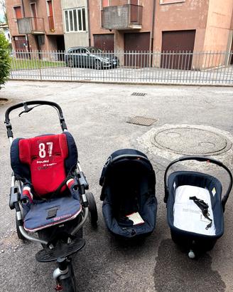 Passeggino tre ruote