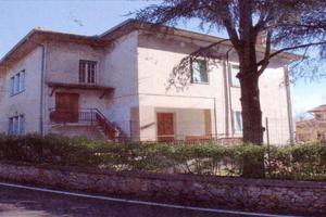 CS104 - Montefollonico edificio residenzia