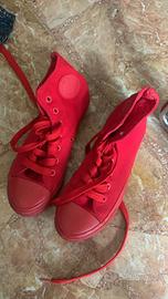 Sneaker rosse alte