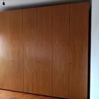 Armadio in legno 7 ante