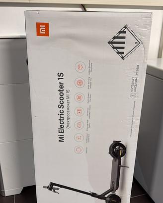 MONOPATTINO ELETTRICO Xiaomi Mi Electric 1S