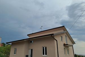 Bifamigliare ingressi indipendenti