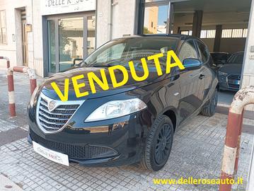 Lancia Ypsilon 1.2 benzinza 69 CV Elefantino Blu 5