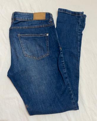 jeans Terranova ginocchia strappate