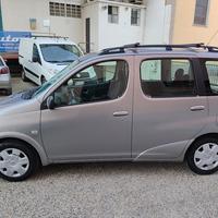Toyota Yaris Verso 1.3i 16V cat Sol