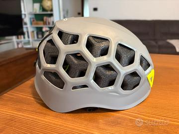 Casco alpinismo camp IKON