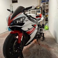 Yamaha R1 (60' anniversario)