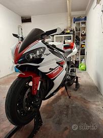 Yamaha R1 (60' anniversario)