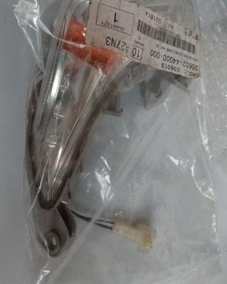 freccia anteriore sinistra SUZUKI GSR 600 NUOVA