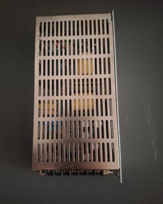 Alimentatore strip led 100w input 230V - 5V e 12V