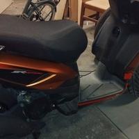  scooter 125 sr
