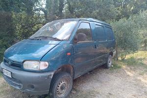 Nissan Vanette Cargo 2.3D NON MARCIANTE