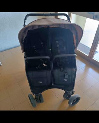 Passeggino gemellare fratellare