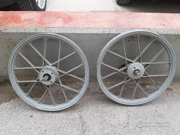 Coppia di cerchi IN LEGA 7 razze Grimeca