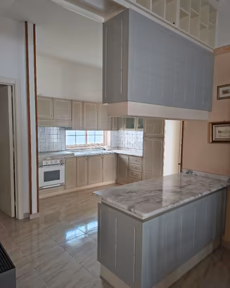 Cucina angolare completa con penisola 