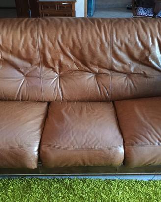 Coppia DIVANI in PELLE - 2POSTI e 3POSTI + letto