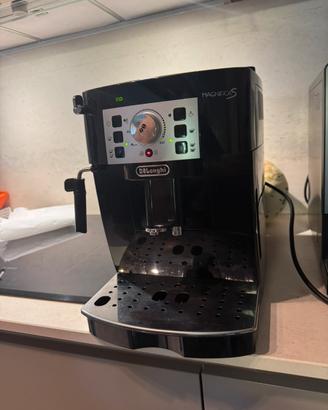 Macchina per espresso magnifica S