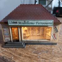 NEGOZIO MODELLISSIMO CON LUCE 1/87