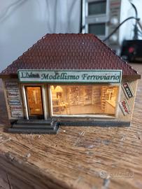 NEGOZIO MODELLISSIMO CON LUCE 1/87