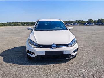 volkswagen Golf TSI