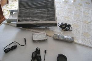 Tv-lcd 12 volt+frigo+nav ACCESS. X CAMPER-ROOLOTTE