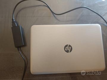 HP Notebook i5 8 GB RAM SSD 500 GB Samsung Radeon